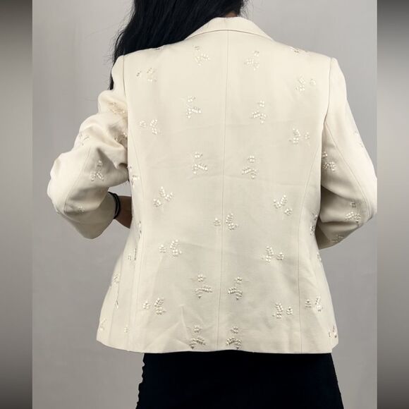 Vintage Kasper White Blazer with Floral Embroidery - Picture 4 of 8
